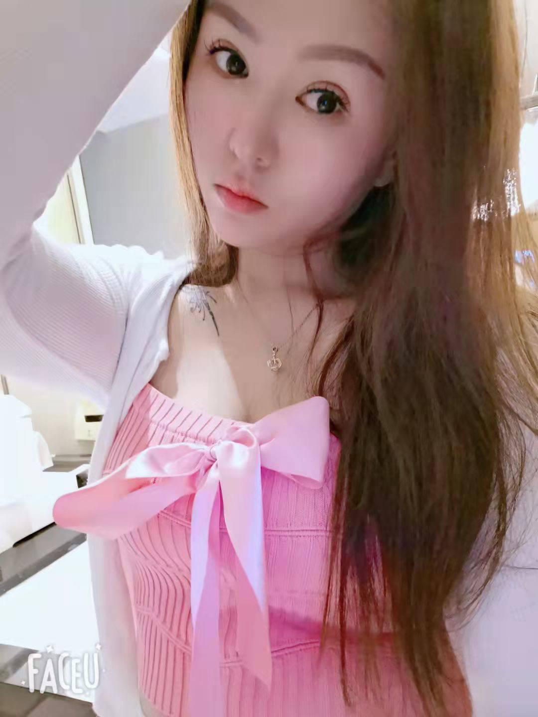 漂亮的兼职小姐姐